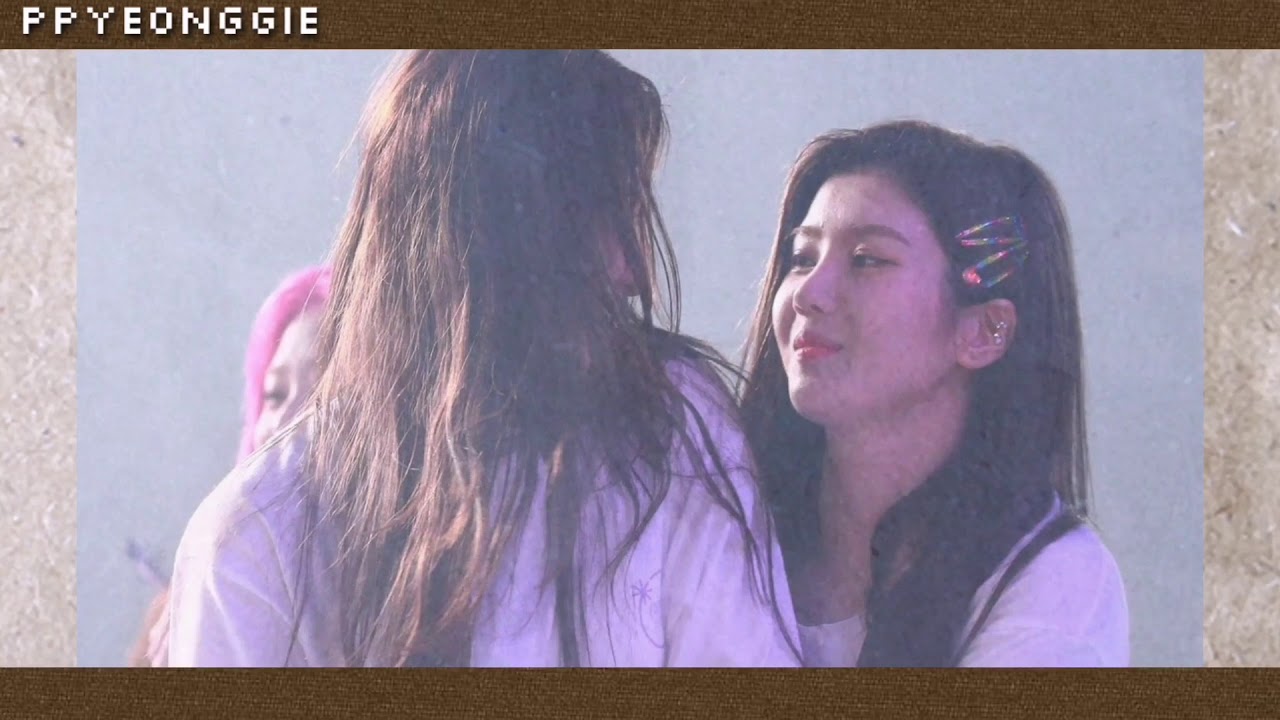 아이즈원 - (Eunbi × Chaeyeon) Kwonchaeng/ Biyeon | Youth