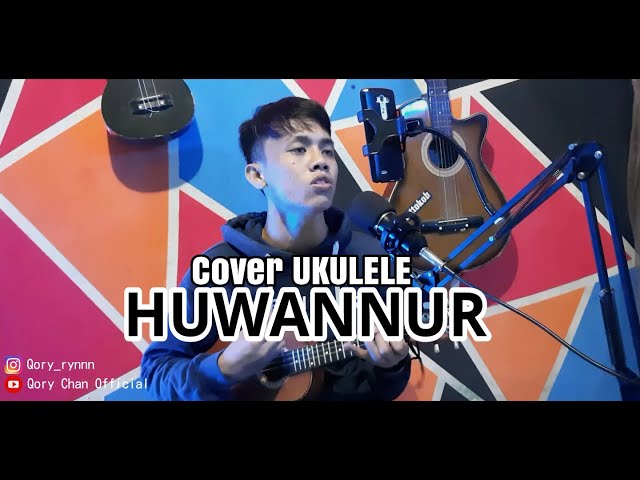 HUWANNUR cover gitar ukulele by qorychan #musisiindonesia #musisijalanan #ukulelecover #sholawat class=