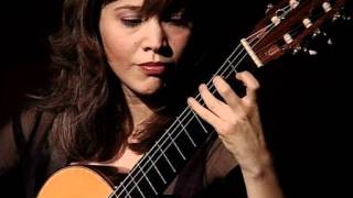 Paola Requena. Sonata heróica chords