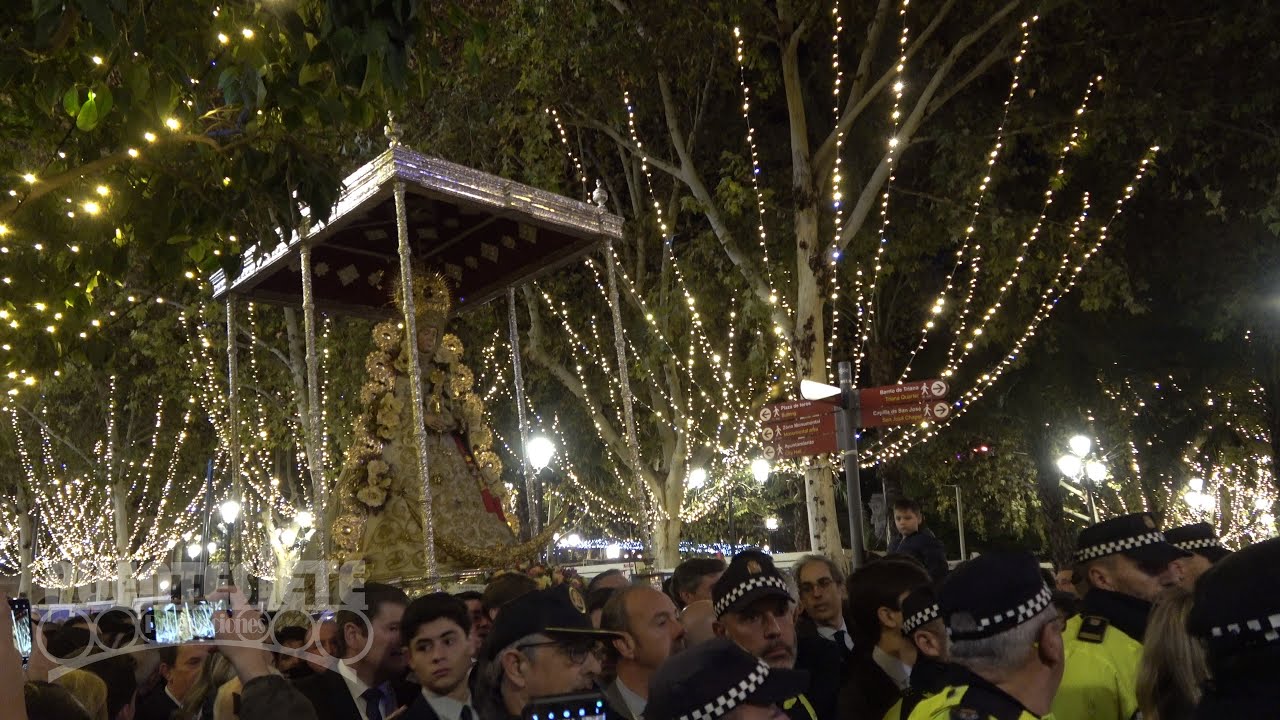 La Virgen del Rocío y Campanilleros. Navidad en Sevilla de 2023.