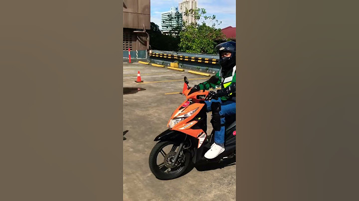 Driving lesson for my driver's license (automatic scooter)