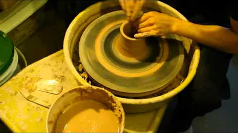 Throwing a Mug with David Beaulieu