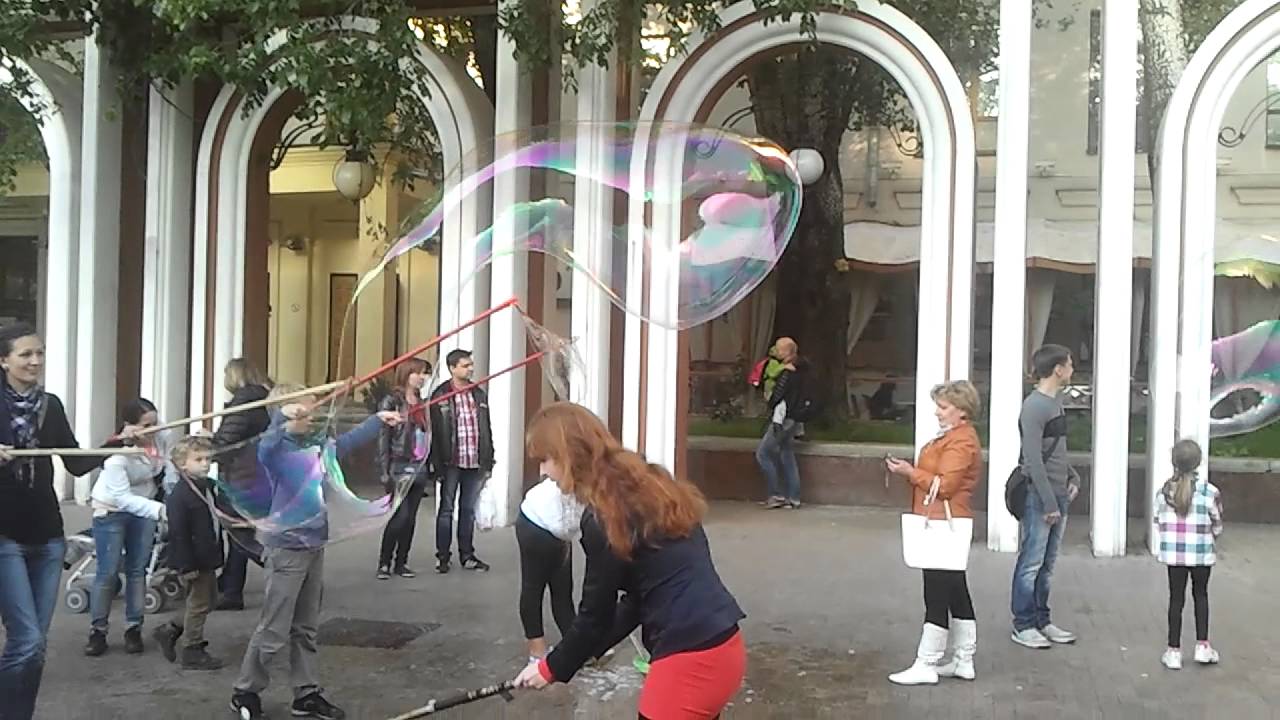 Большие мыльные пузыри / Big bubble blower - YouTube