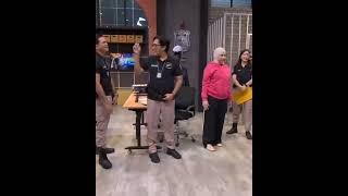 Syuting Laporpak Trans7 Wendi Dan Surya Horny Lihat Belahan Dada Ayu Ting Ting