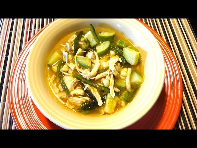 Sopa de Pollo con Elote y Calabacitas - YouTube