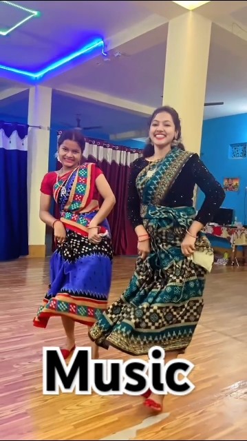 Aadivasi jhumar song // #shorts #navratri #jhumardance