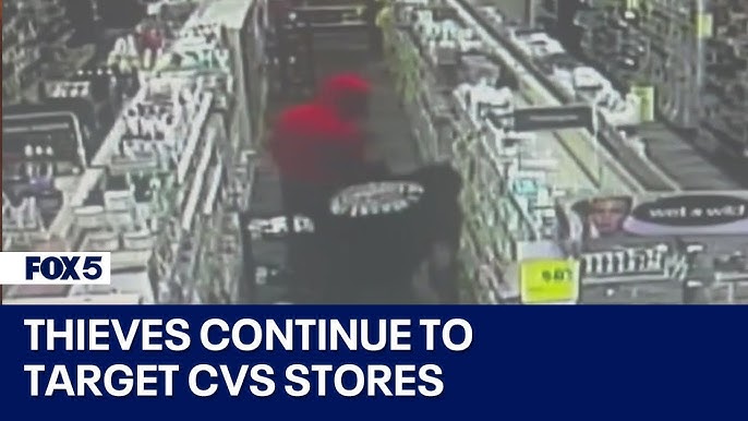 Thieves rob 2 DC restaurant valet attendants at gunpoint - YouTube