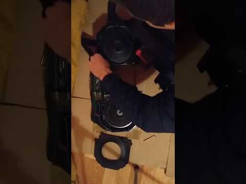 Vidéo : comment monter la lame d'une scie à métaux électrique Parkside Lidl?
