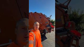 🧐 Что это — змея или ящерица? 🤔 Напишите своё мнение в комментариях!👇