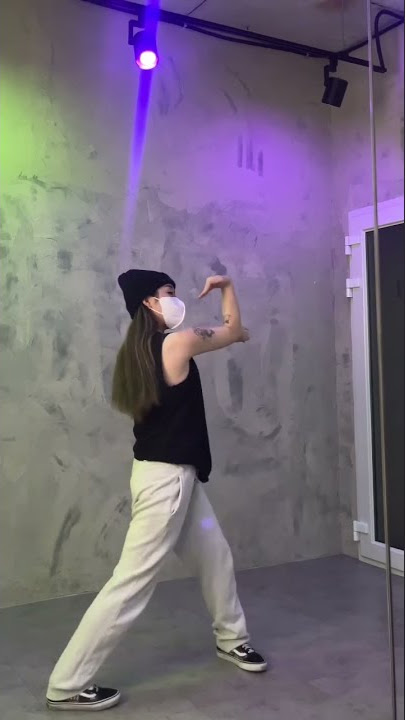 Lavender and velvet - alinabaraz | #TUTTING choreo by P-YO (피요) #P_YO #dance #dancer #kingtut #reels