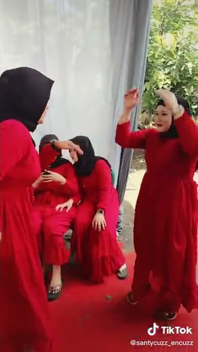 TANTE' LAGI VIRAL DI TIK TOK ...