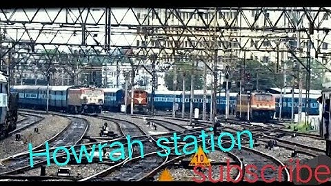 Epic PENTA parallel action departing from HOWRAH : Indian Railways,Howrah Junction  #PATARSUNI WORLD