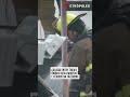 8 morrem em colisão entre ônibus e trem na Tailândia