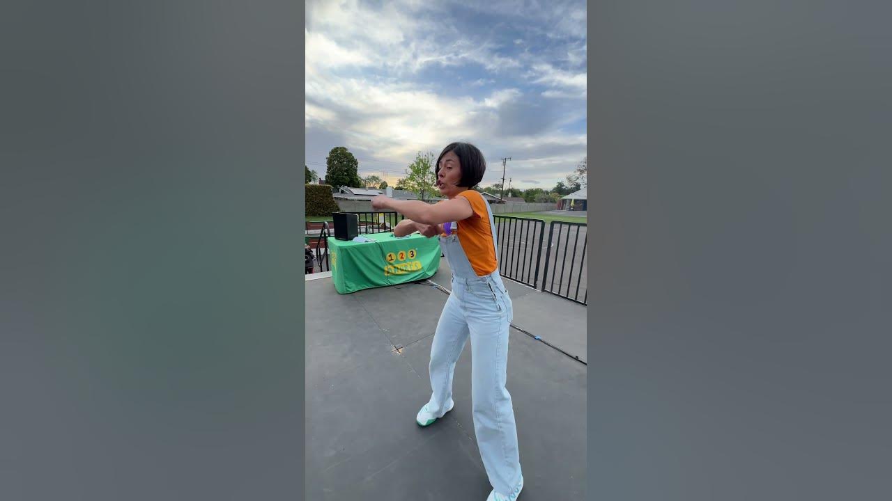 Christina does the #dance #aramsamsam #fundances #kidsmusic #childrensmusic #preschool #kidsvideo