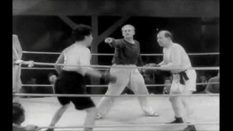 Mr Scruff - Get a move on (Charlot Boxing On)