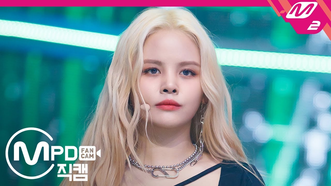 [MPD직캠] CLC 손 직캠 4K '도깨비(Hobgoblin)’ (CLC SORN FanCam) | @MCOUNTDOWN_2020.1.9