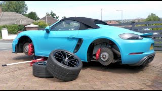 Porsche Spyder Wheels-Off Wash