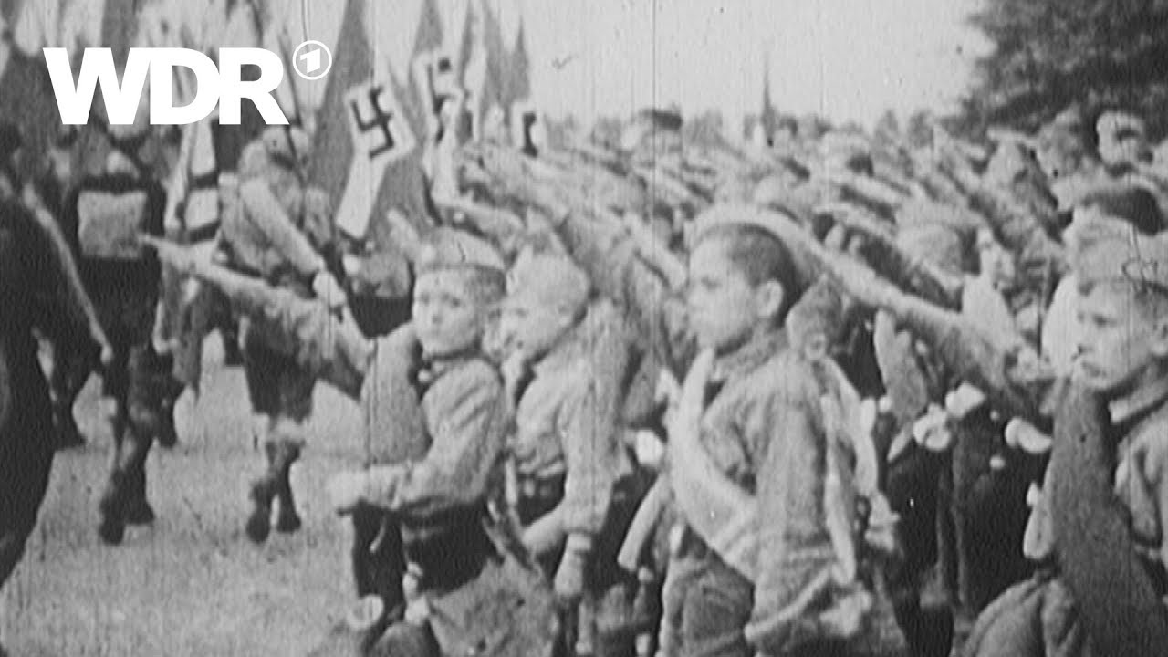 Rote Karte wegen Hitlergruß! Ausschluss von 7 Spielern aus Verein | SAT.1 Frühstücksfernsehen | TV