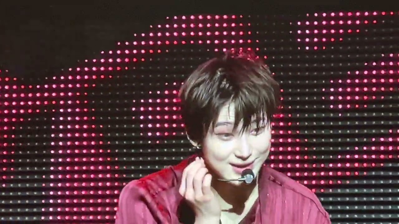 Niki speaking English, Enhypen drinking water - life is beautiful TT