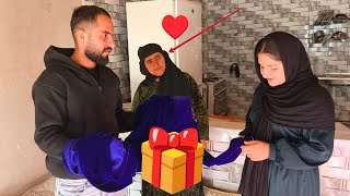 The young man's secret love for a homeless girl that shocked the world♥️🎁