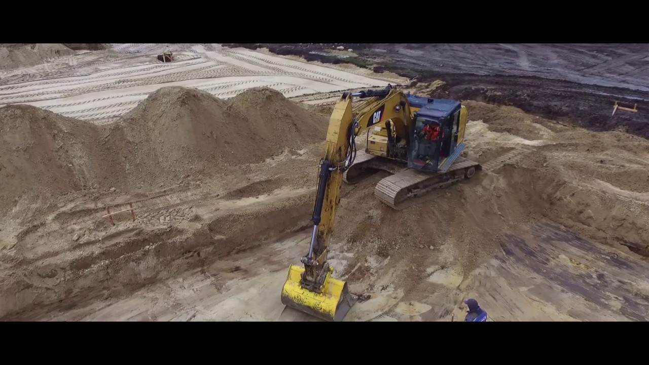 Stallbau #2 Güllekeller ausheben und Sauberkeitsschicht gießen