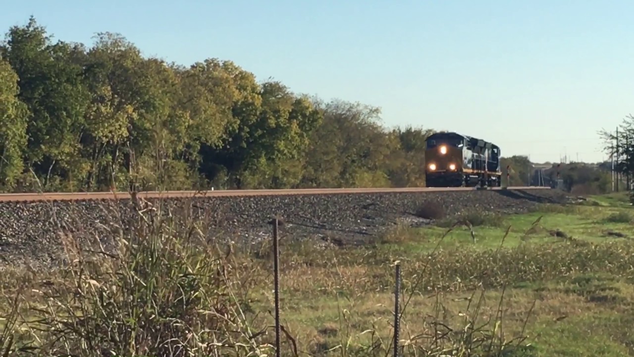 CSX Tier 4 testing locomotives