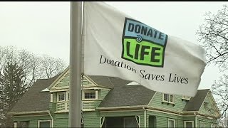 Donate Life flag raising celebrates donors and survivors