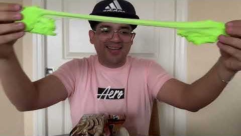 ENCONTREI UM MEGALODON GIGANTE DENTRO DESSA CAVEIRA!!
