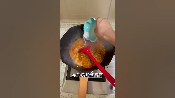 都想聽說話，來今天我跟你倆從頭念叨到尾，我看你不聽的#美食vlog #龍蝦拌面 - 天天要聞