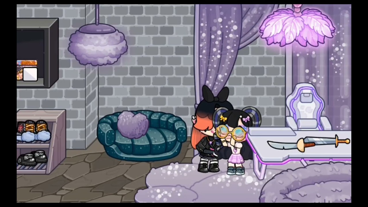 Hide  and seek  primera canción del canal 