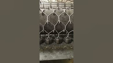 How is the hexagonal wire netting woven? - Chicken wire machine #fhexagonal wire netting #weave mesh