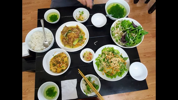 Hanoi, Vietnam: Exploring Temples and Vegetarian F...