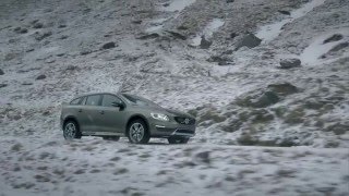 Volvo V60 Cross Country Winter Story