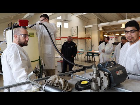 Cook County Jail Inmates Turn Vegetable Oil into Diesel Fuel