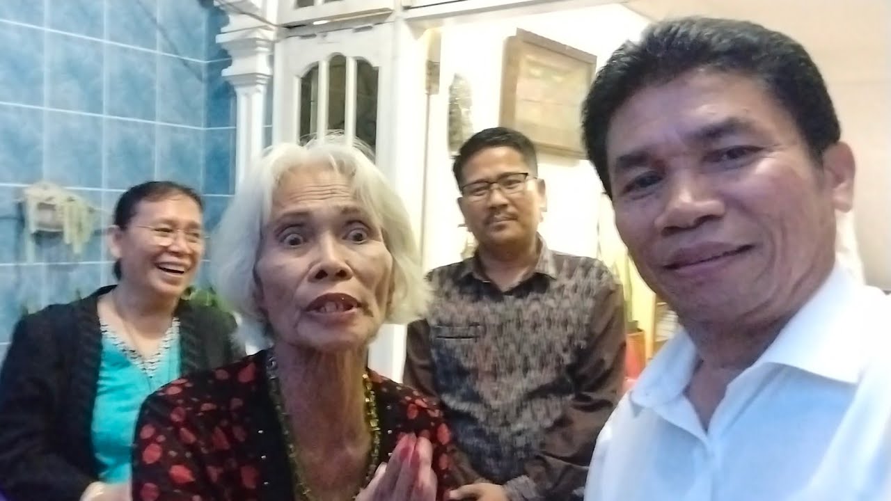 Hebat, Bertemu Dengan Mantan Guru SD Ibu Anna Layde, Nenek Viral di Balige. #news