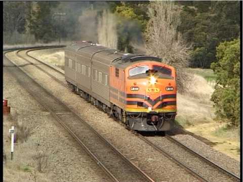 Australian streamliner GM44 - AK cars - Southern Highlands - August 2001
