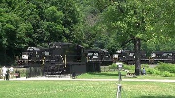 NS Helpers Head Up Horseshoe Curve July 12 2009