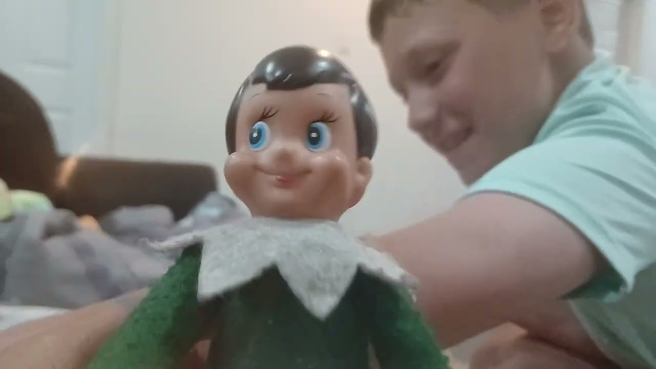 Elf crew buddy  crispy and