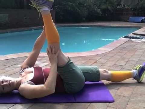 stretching beneficios Hamstring Stretch to Reduce Back Pain: Right and Wrong Ways