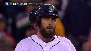 NYY@SEA: Ackley drives in Zunino on a single to right