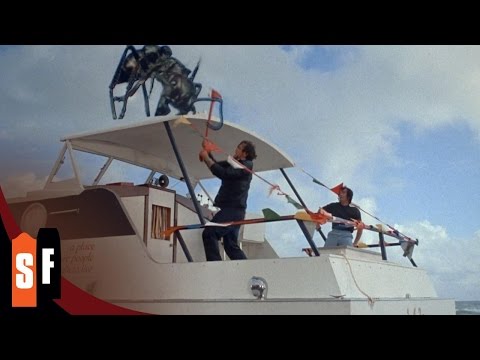 empire-of-the-ants-(1/1)-ants-invade-getaway-boat
