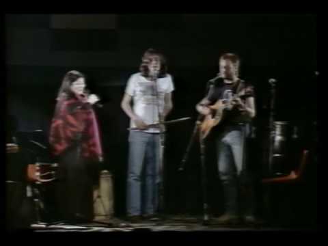 Mercedes Sosa / Leon Gieco / Nito Mestre - La Coli...