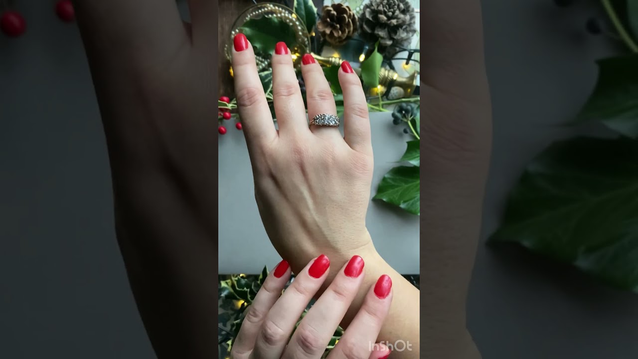 Stunning vintage diamond ring designed as old-cut diamond lines, with rose-cut diamond spacers 💎💍