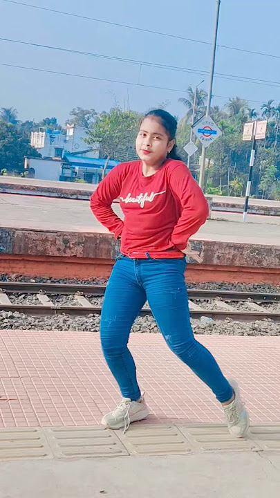 Guti koler kolphool #Sweet Shreya #everyone #subscribe #views #trending #cover #song #youtubeshorts