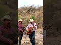 Qué chulada de música y músicos son los Hermanos Andrés y David Araujo tocando Entre Copa y Copa