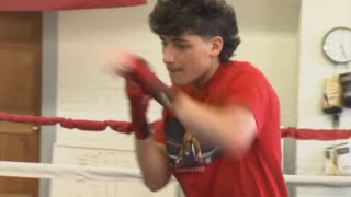 Rockford's Julian Lugo wins Chicago Golden Gloves championship