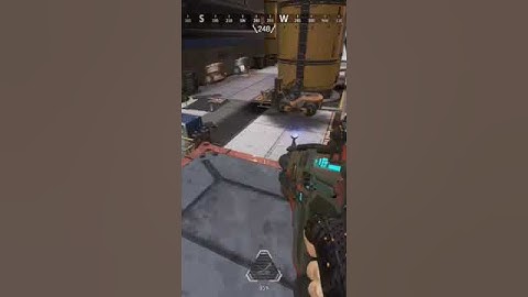 sometimes randoms are decoys #apexlegends #apex