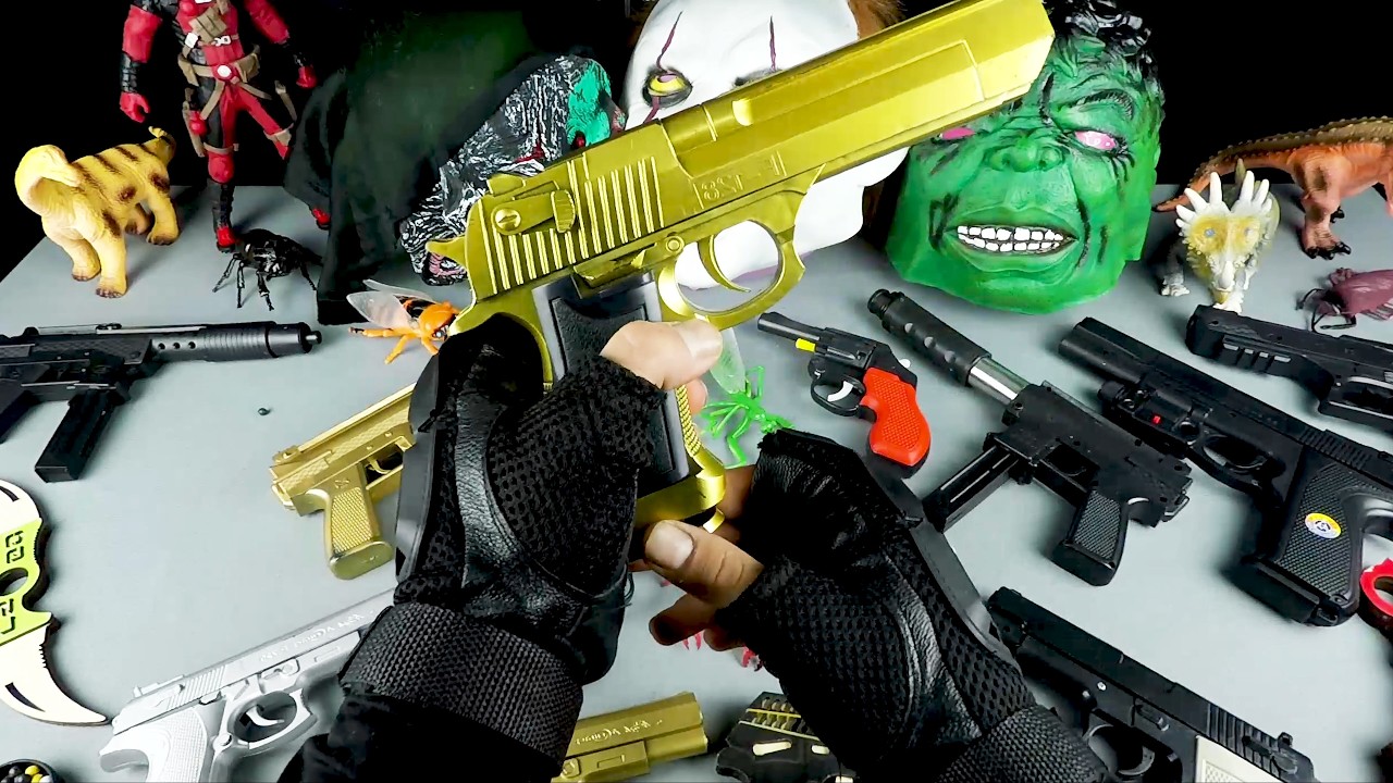 CRAZIEST Toy Gun Collection Ever! Gold Desert Eagle, MAC-10, CS:GO ...