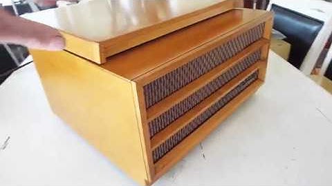 RCA 7-HF-45 record player playing a stack of 45