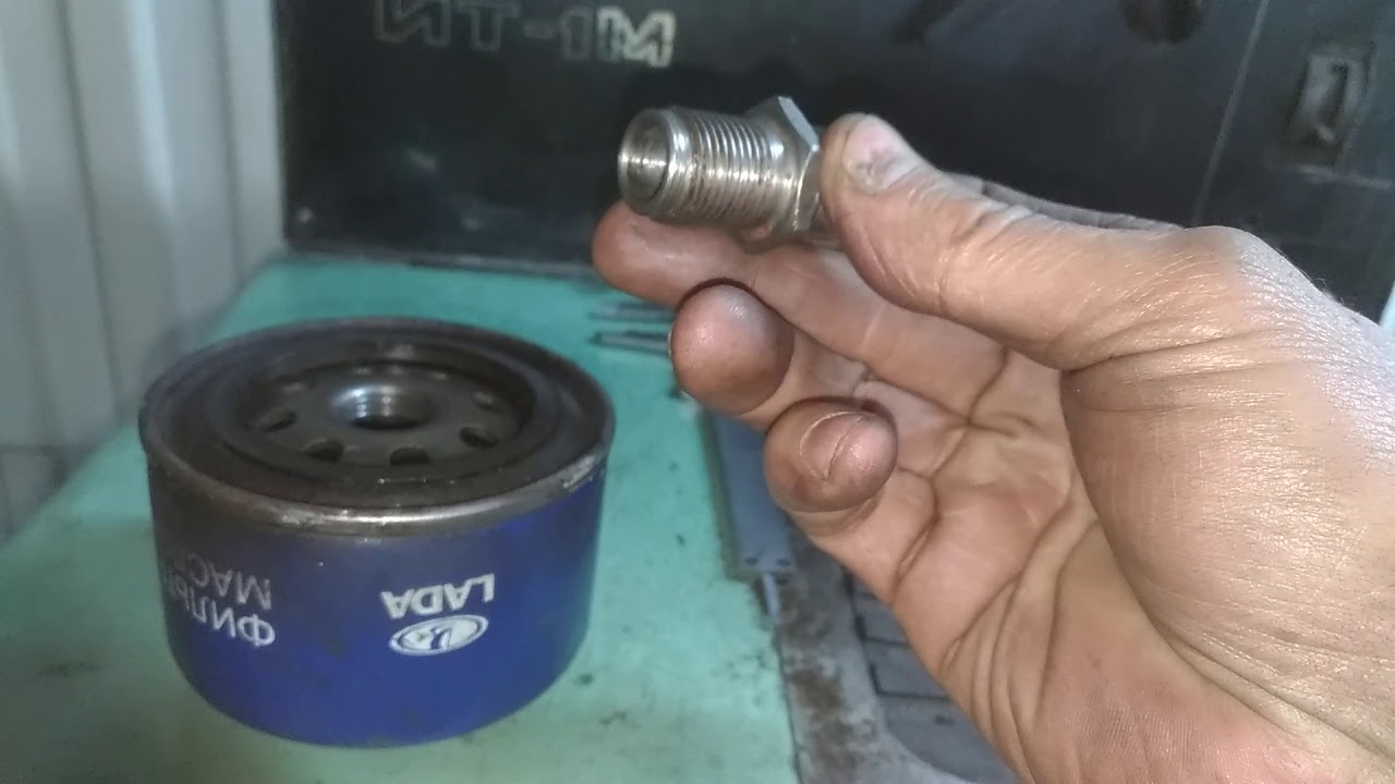 нарезка резьбы шаг1.5 без реверса на ит-1м - YouTube